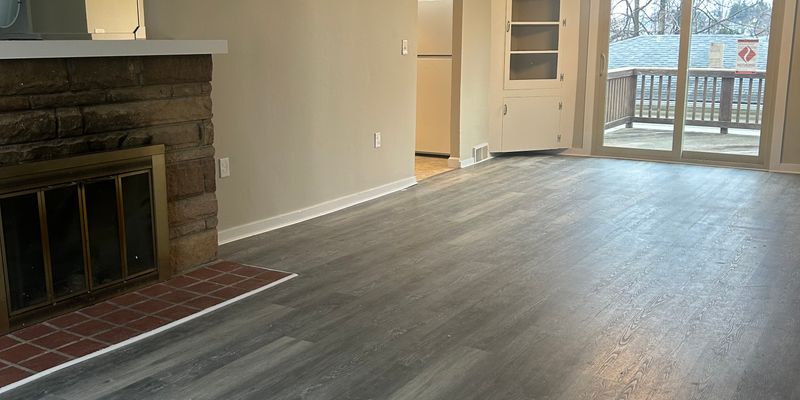 Greensburg Apartment: 335 S Lincoln Ave