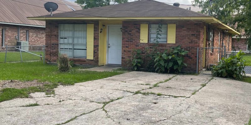 Hammond House: 1107 Lavanner Brown Dr