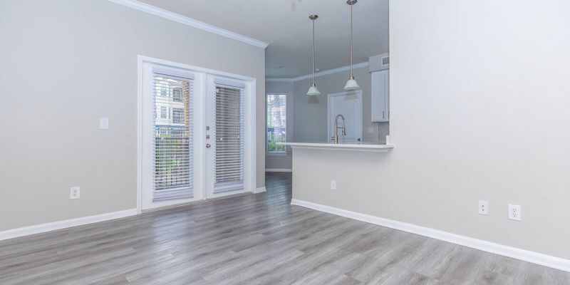 Houston Apartment: 1099 Bay Area Blvd