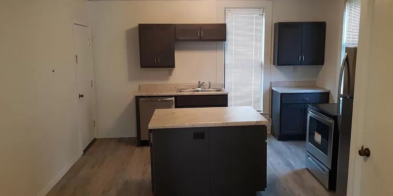 Warsaw Apartment: 501 W Jefferson St