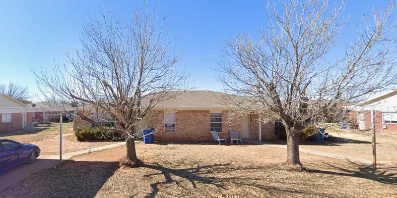 Bronte  Townhome: 412 SE Railroad st