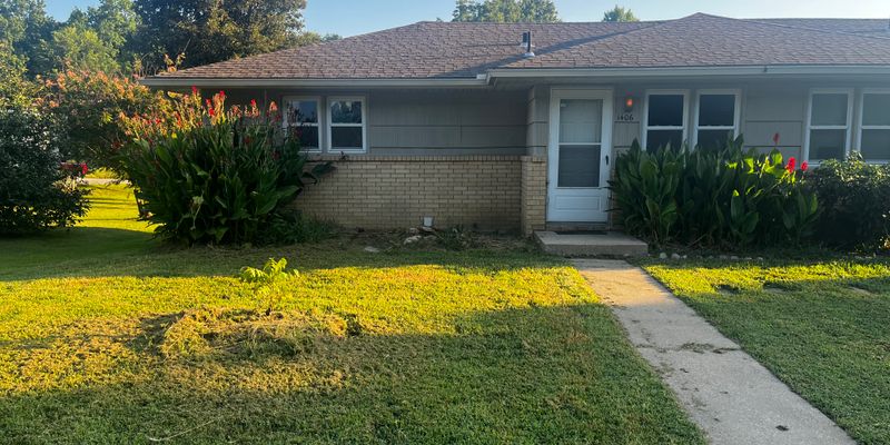 Leavenworth House: 1406 Kenton St