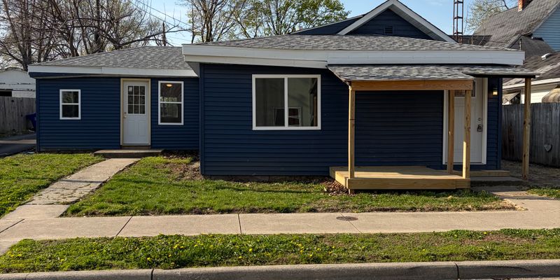 Kokomo House: 511 E Harrison St