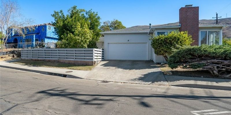 San Luis Obispo House: 1304 Sydney St