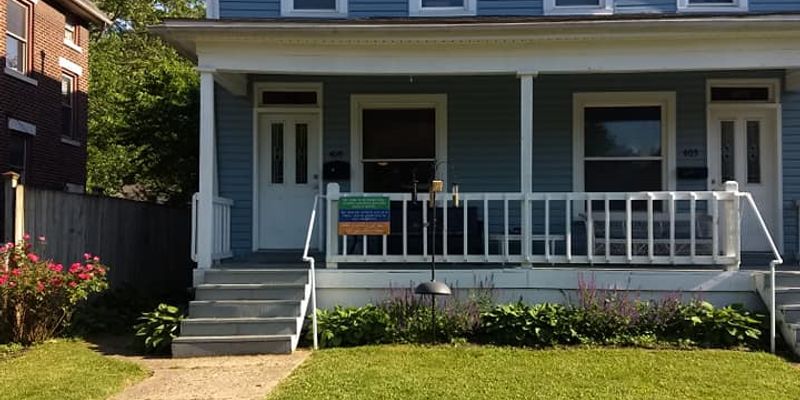 Columbus Apartment: 405 E 12th Ave