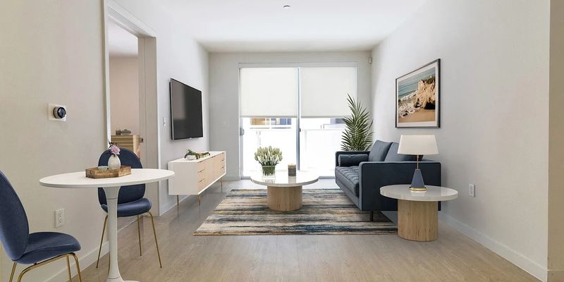 Santa Monica Apartment: 1427 7th St