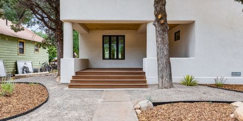 51-web-or-mls-669 E. 8th ave -51.jpg