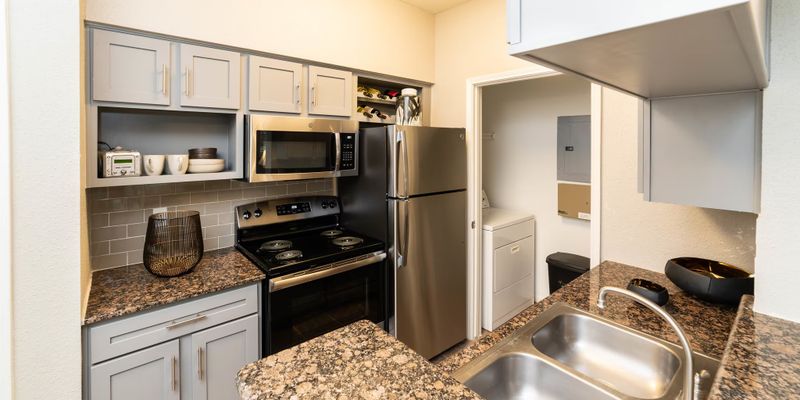 Houston Apartment: 9868 N Eldridge Pkwy