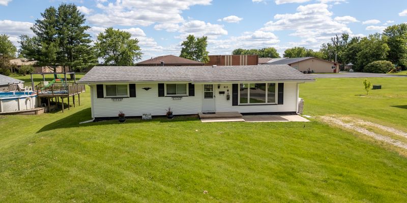 Abingdon House: 810 W Jackson St