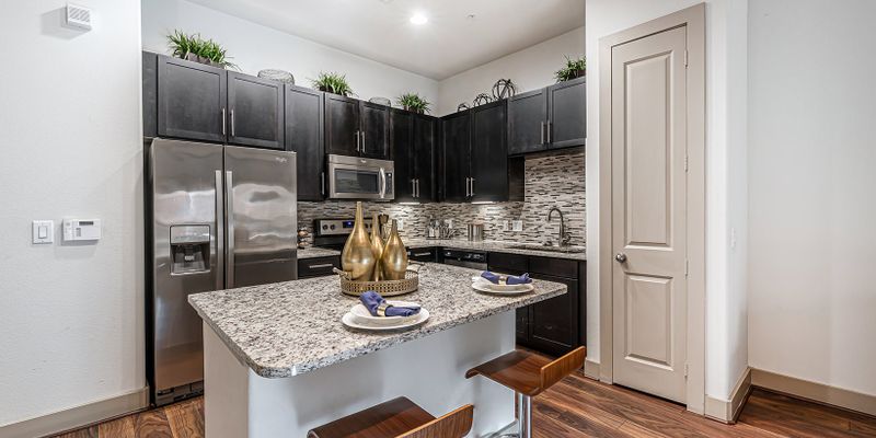 Houston Apartment: 1000 Chimney Rock Rd