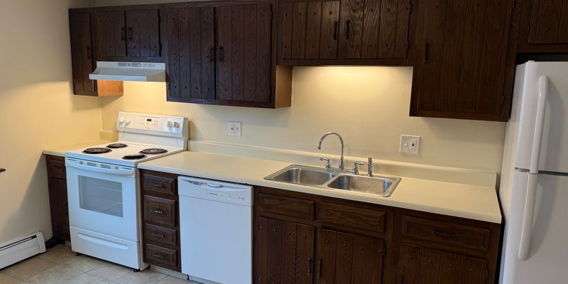 Biddeford Apartment: Briarwood Dr