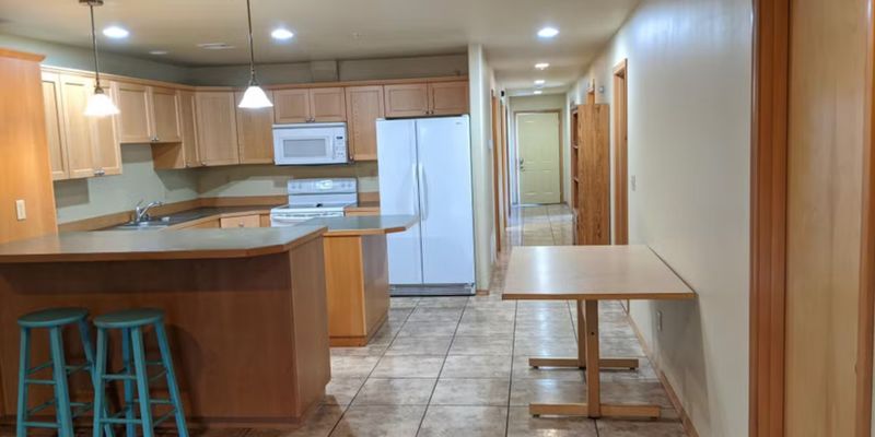 Walla Walla Apartment: 1055 East Isaacs Avenue