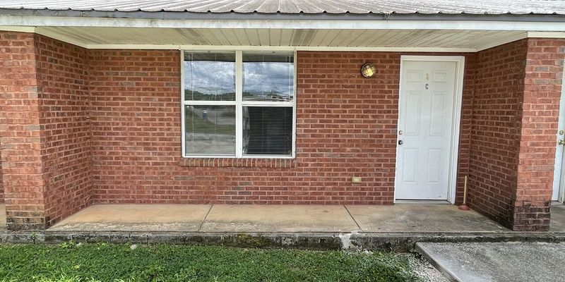 Montevallo Apartment: 846 Shelby St