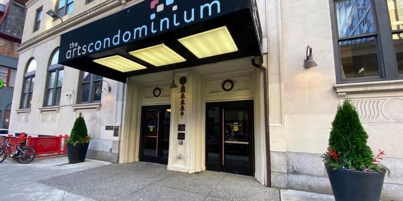 Philadelphia Condo: 1324 Locust Street