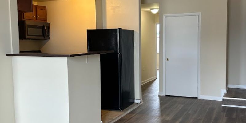 Baltimore Apartment: 317 E North Ave