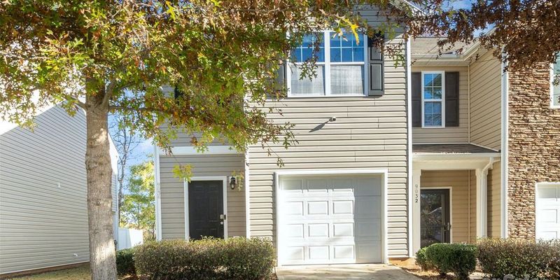 Charlotte House: 9036 Bradstreet Commons Way