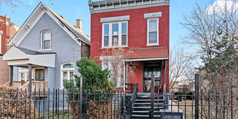 Chicago Apartment: 1929 S Central Park Ave