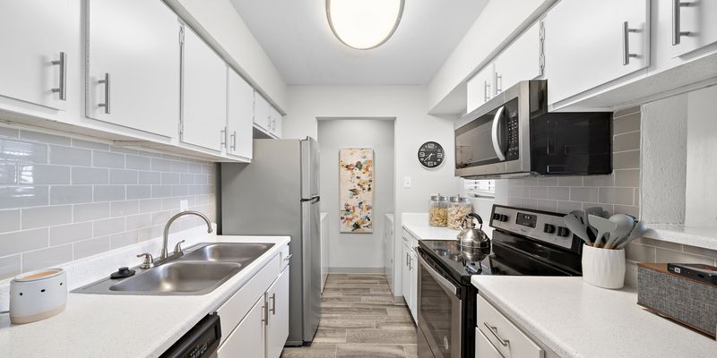 Houston Apartment: 1199 McNee Rd