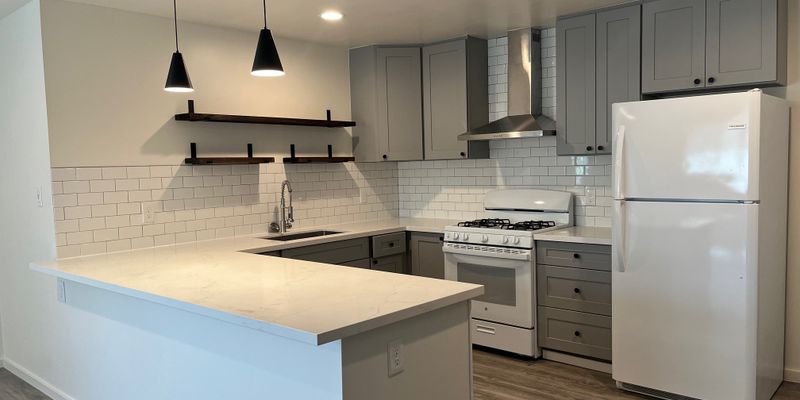 Cloverdale Multiplex: 316 Hardister Drive