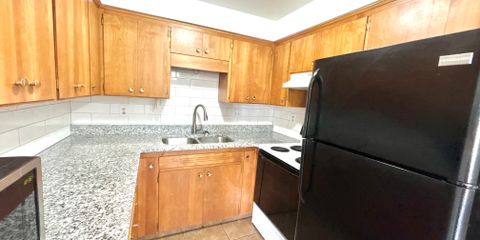 Pinnacle Unit C 4 Kitchen.JPG