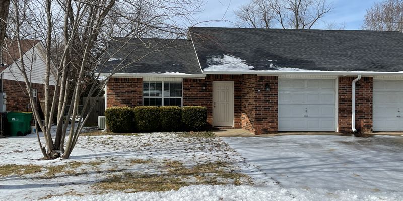 Centerton House: 289 N C St - A