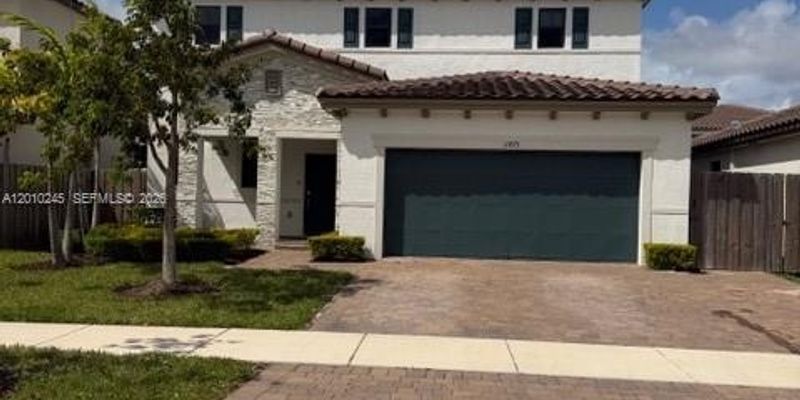 Princeton House: 11875 SW 241st St