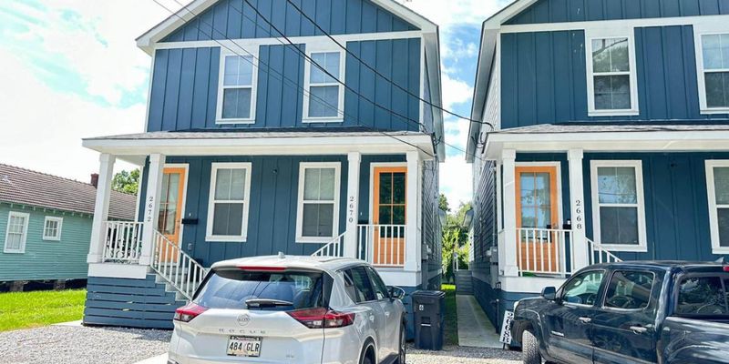 New Orleans House: 2670 Jasmine St
