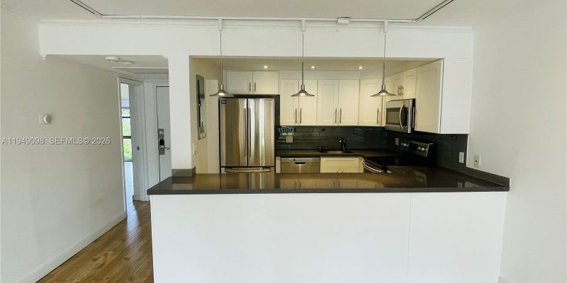 Miami Apartment: 1650 NE 115th St