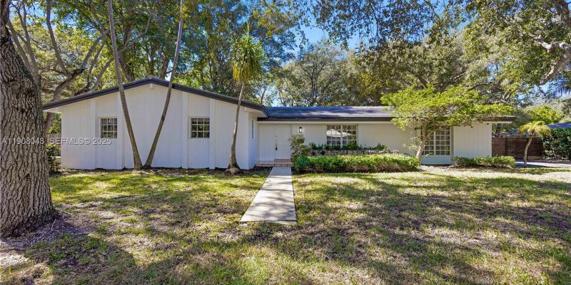 Palmetto Bay House: 16412 SW 74th Ct