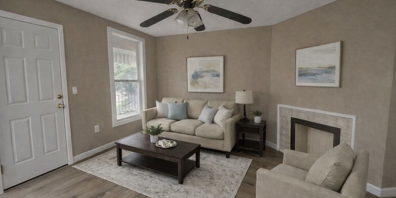 Huntington Apartment: 525 Baltimore St