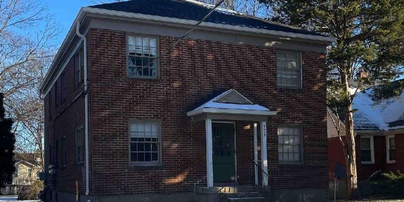 Louisville Apartment: 4615 S 2nd St