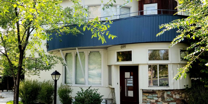 Logan Apartment: 699 N 600 E