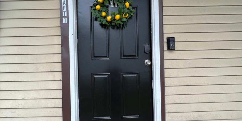 Cincinnati Apartment: 1941 Elm Ave