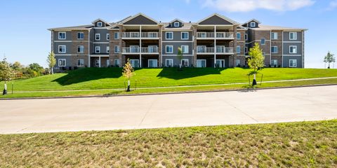 01-101 2871 Spring Rose Cir.jpg