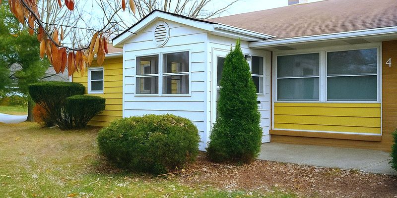 Indianapolis House: 4071 Sawyer St