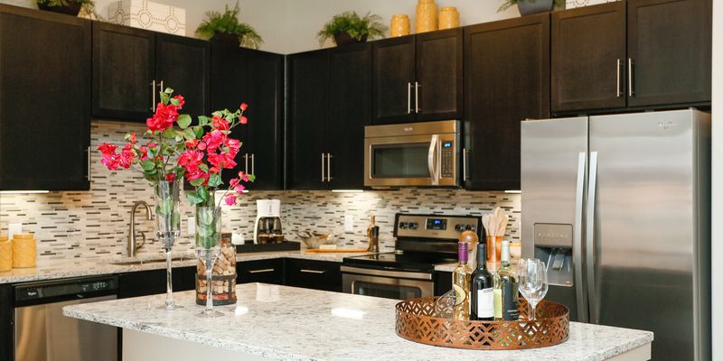 Houston Apartment: 1000 Chimney Rock Rd