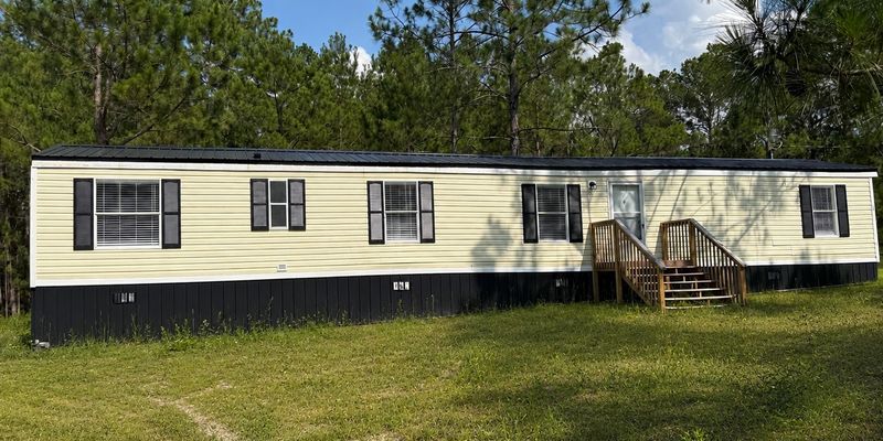 Collins House: 247 Kitchings Cir