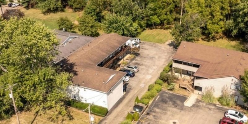 Akron Apartment: 761 E Waterloo Rd