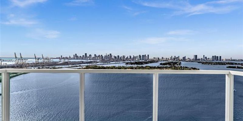 Miami Beach Apartment: 650 West Ave