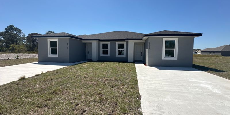 Sebring Townhome: 6918 Dickinson Dr