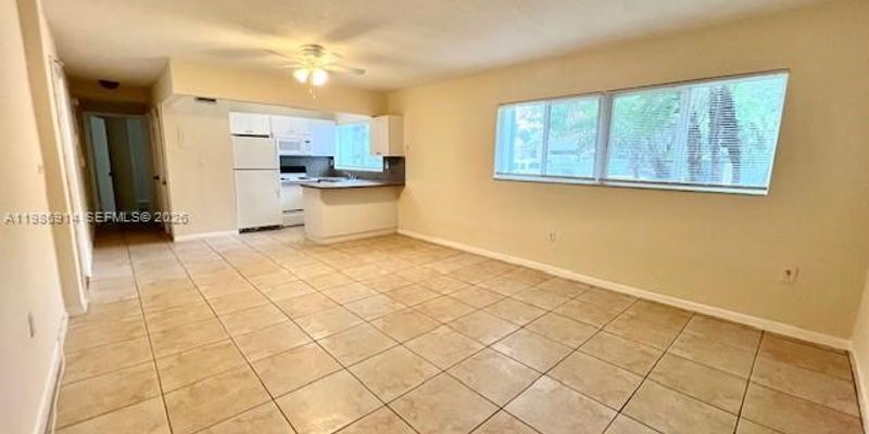 Miami Apartment: 7626 NE 6th Ct