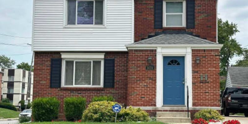 Toledo Multiplex: 3038 Sherbrooke Rd