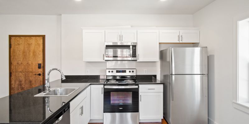 Knoxville Apartment: 2733 E Magnolia Ave