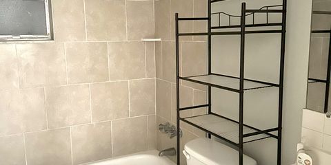 2nd bath.jpg
