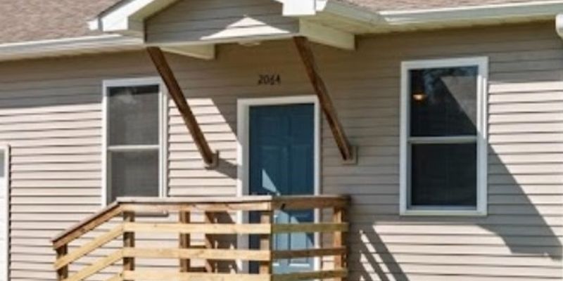 Terre Haute Multiplex: 9639 Spur Line Ct