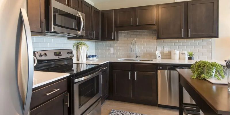 Houston Apartment: 3567 Kirby Dr
