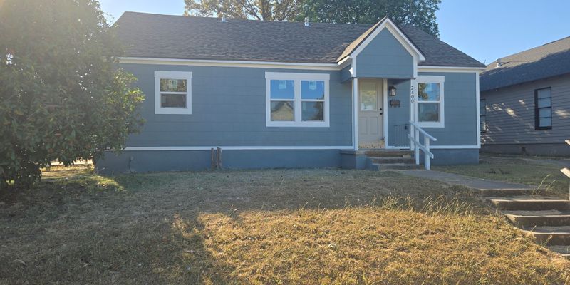 Waco House: 2400 LASKER