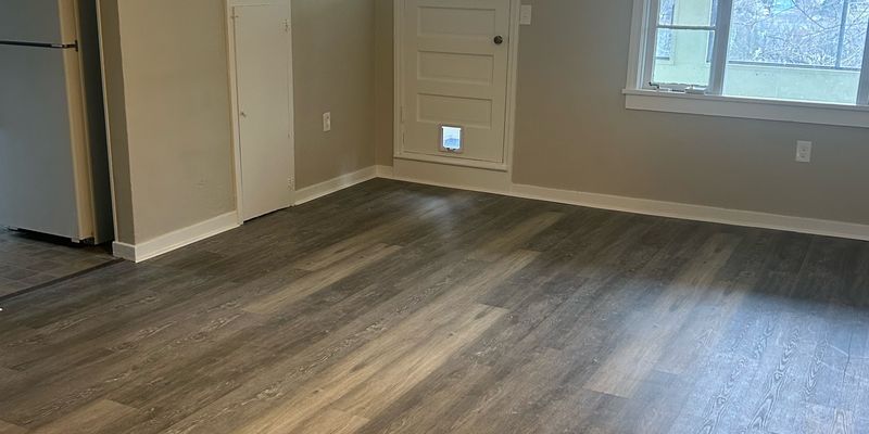 Greensburg Apartment: 335 S Lincoln Ave