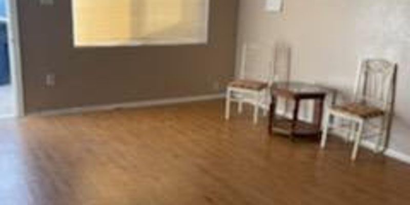 Albuquerque Apartment: 132 General Arnold Street Northeast