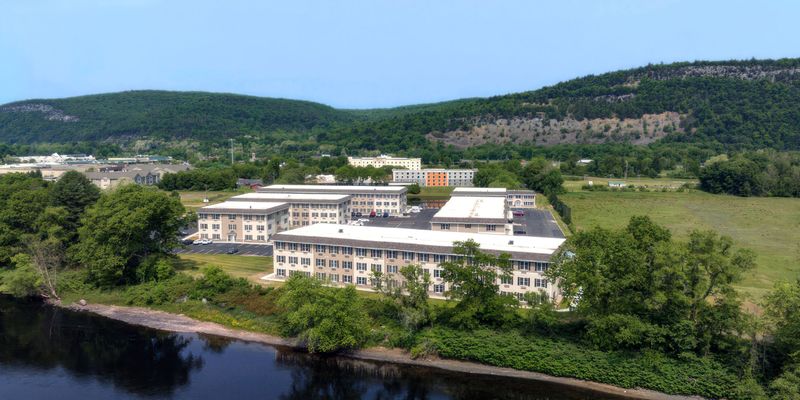 Matamoras Apartment: 180 Westfall Town Dr